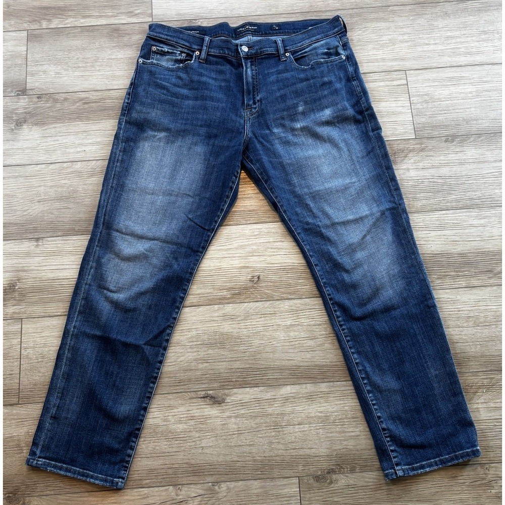 Lucky Brand 221 Straight Leg Jeans Men's 38x32 Stretch Lightly Distressed